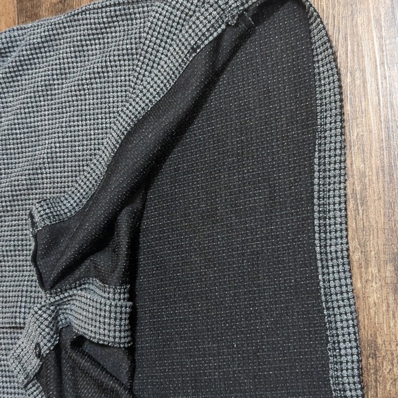 Vintage Y2K Pacsun Waffle Print Button Down Shirt Size XL in Gray/Black - Picture 9 of 10